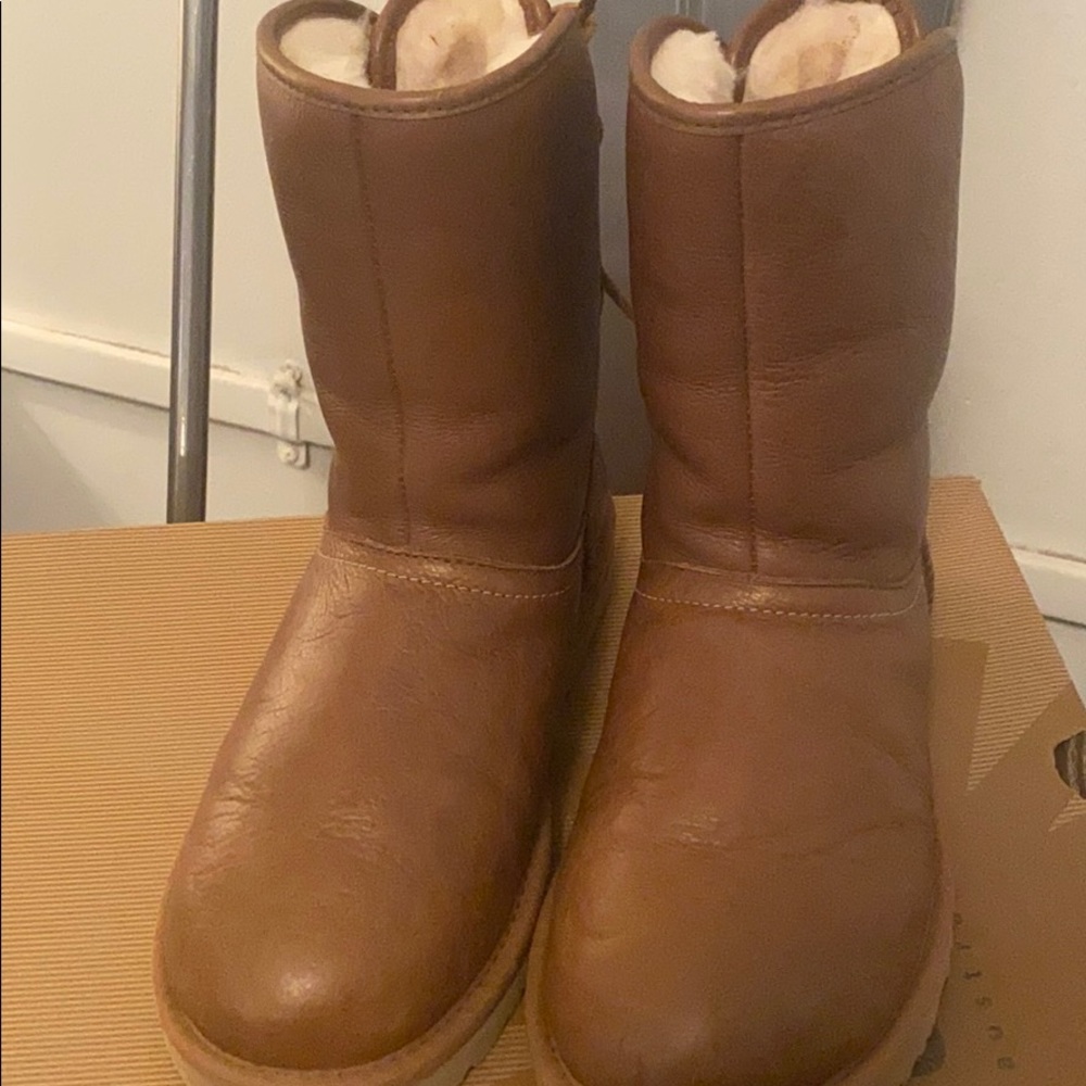 Leather Ugg Boots with Wool